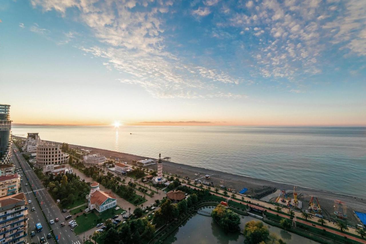 Отель Orbi City Sea View Батуми Экстерьер фото